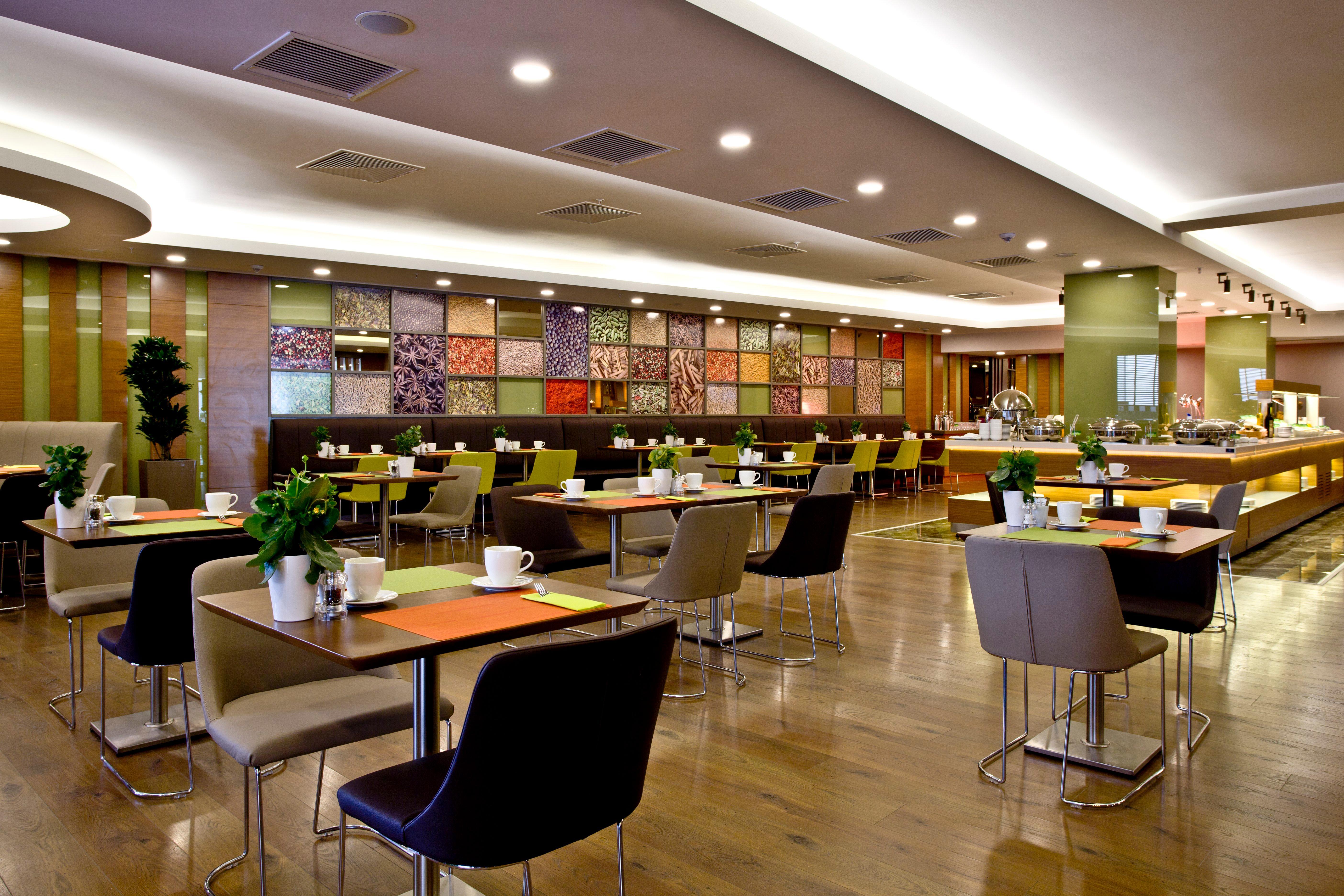 Holiday Inn Gaziantep By Ihg Экстерьер фото