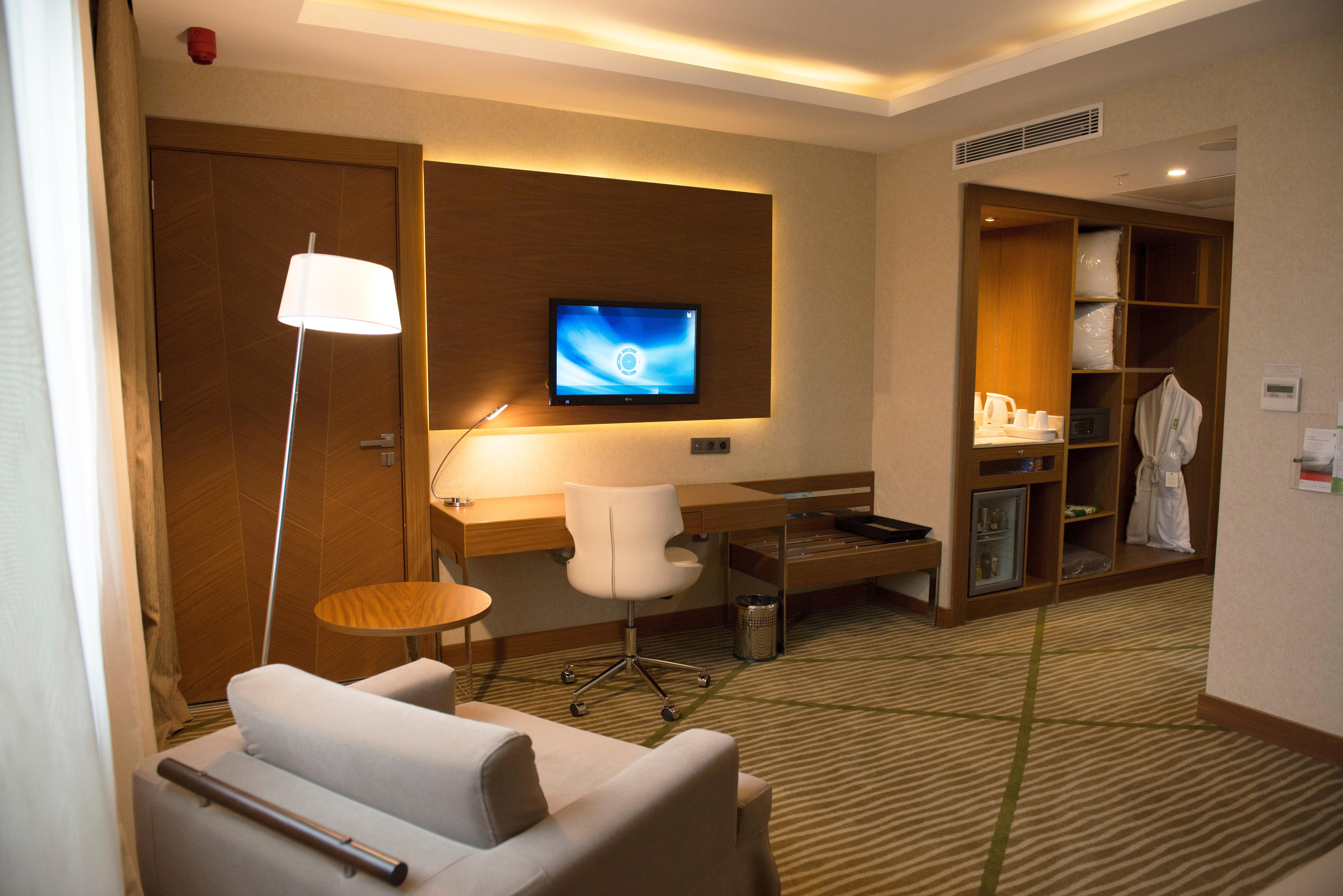 Holiday Inn Gaziantep By Ihg Экстерьер фото